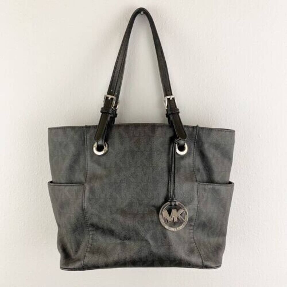 MICHAEL KORS East West Jet Set Saffiano Black Leather Logo Shoulder Purse